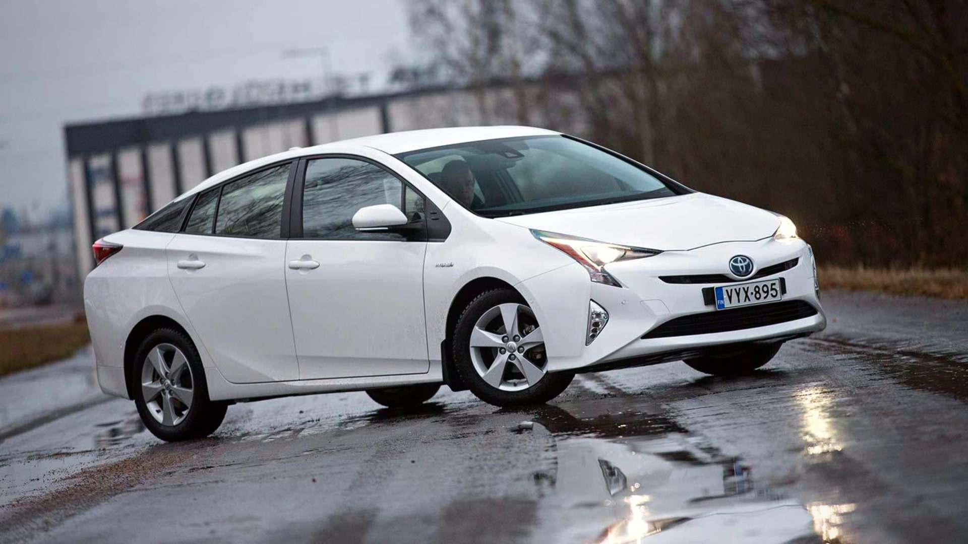 How Many Miles Is A Prius Good Fornull