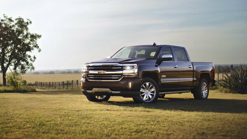What types of gas does a Chevy Silverado take