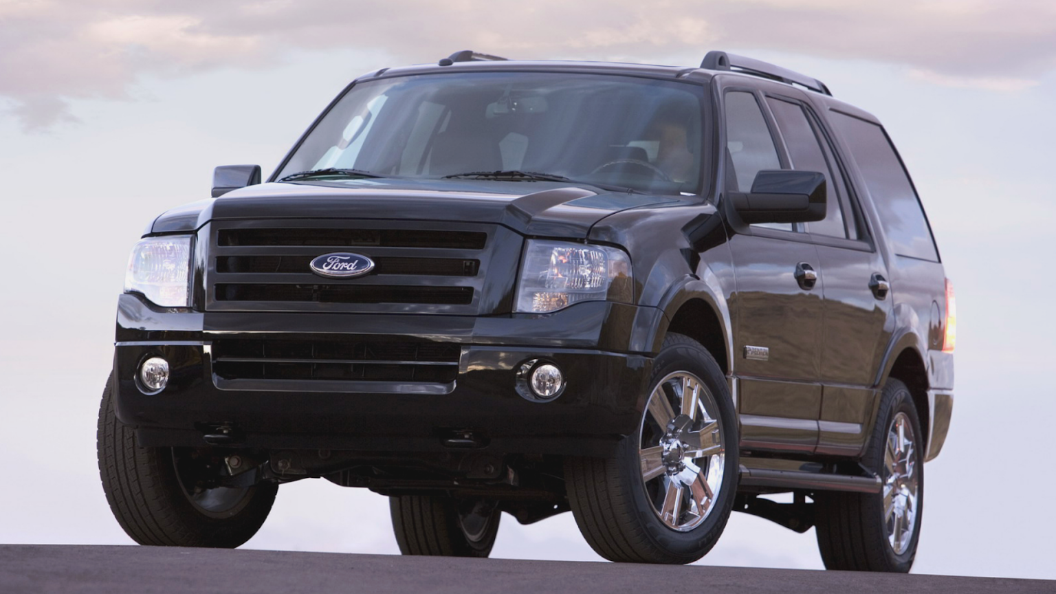 What type of gas does a Ford Expedition take? [ANSWERED]
