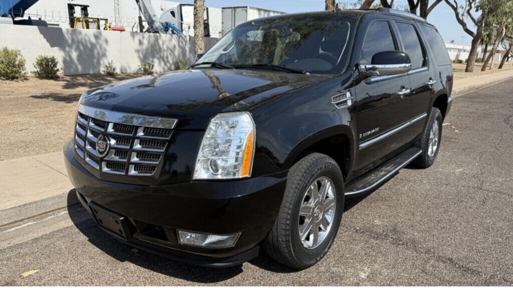 2007-cadillac-escalade-gmt-900